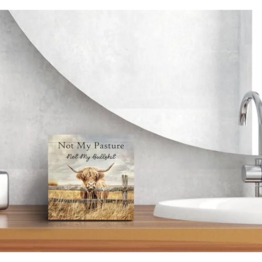 Funny Western Highland Cow Wood Box Sign Desk Decor, Highland Cow Gifts, Rustic Farmhouse Western Theme Wooden Block Box Sign D