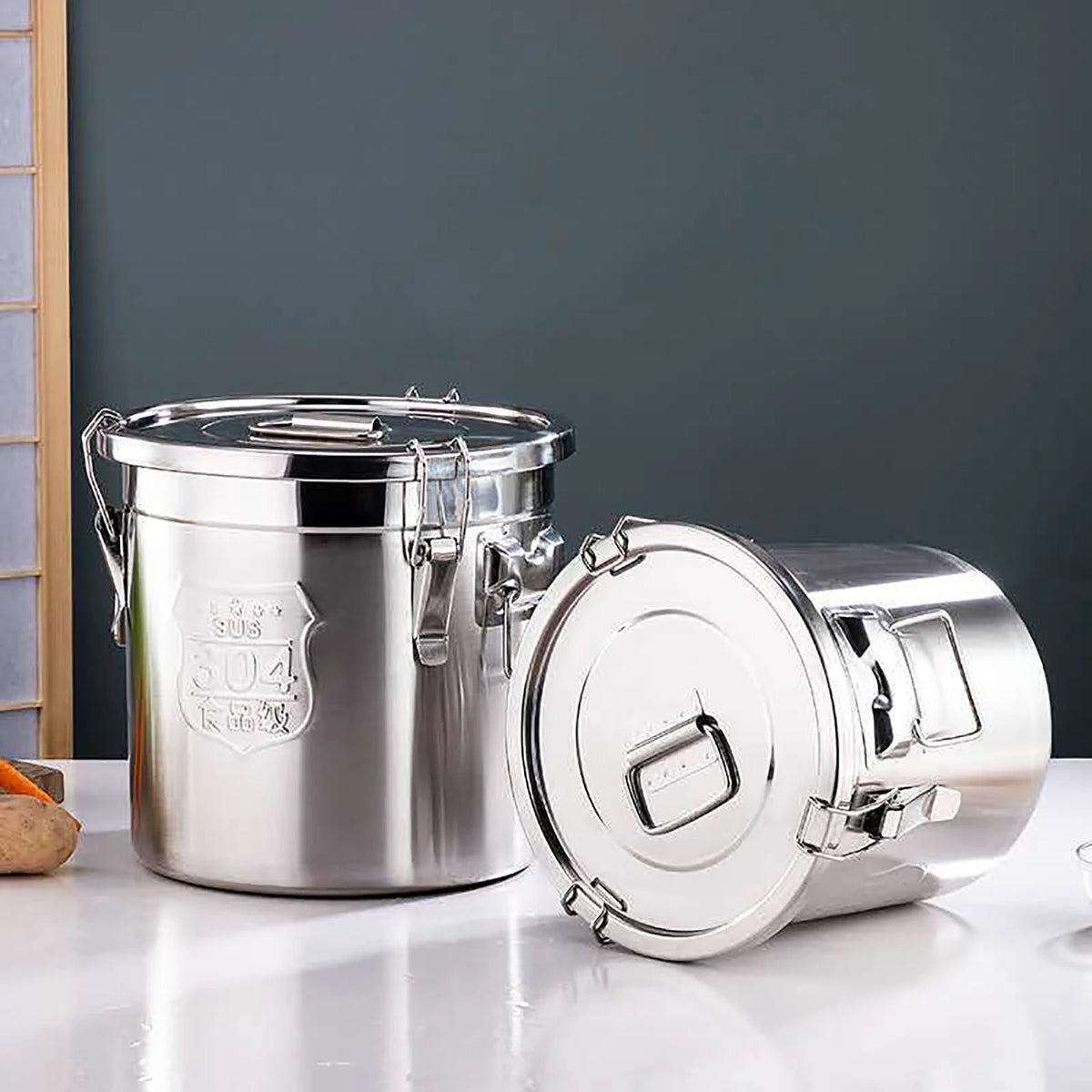 Stainless Steel Airtight Food Storage Container With Secure Locking Clamp