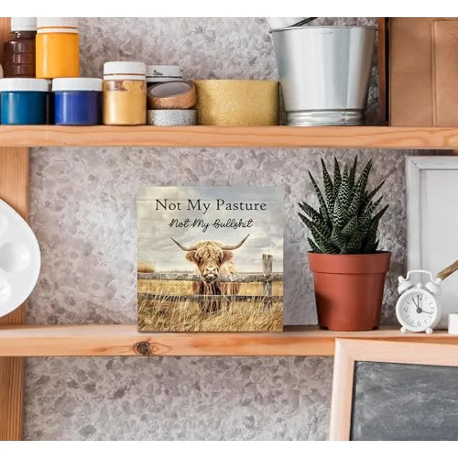 Funny Western Highland Cow Wood Box Sign Desk Decor, Highland Cow Gifts, Rustic Farmhouse Western Theme Wooden Block Box Sign D